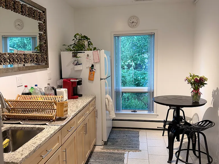 380 Park Ave #1 — Photo 10