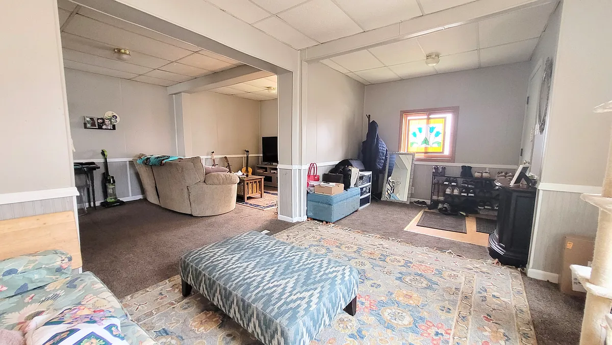 Living Room - 6521 W Adler St #2
