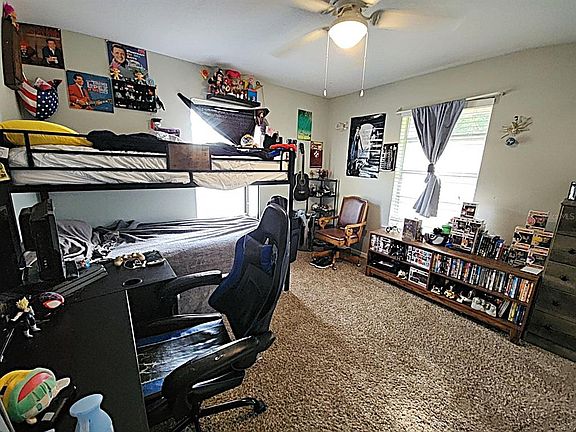 4th image of 677 WARNER STREET