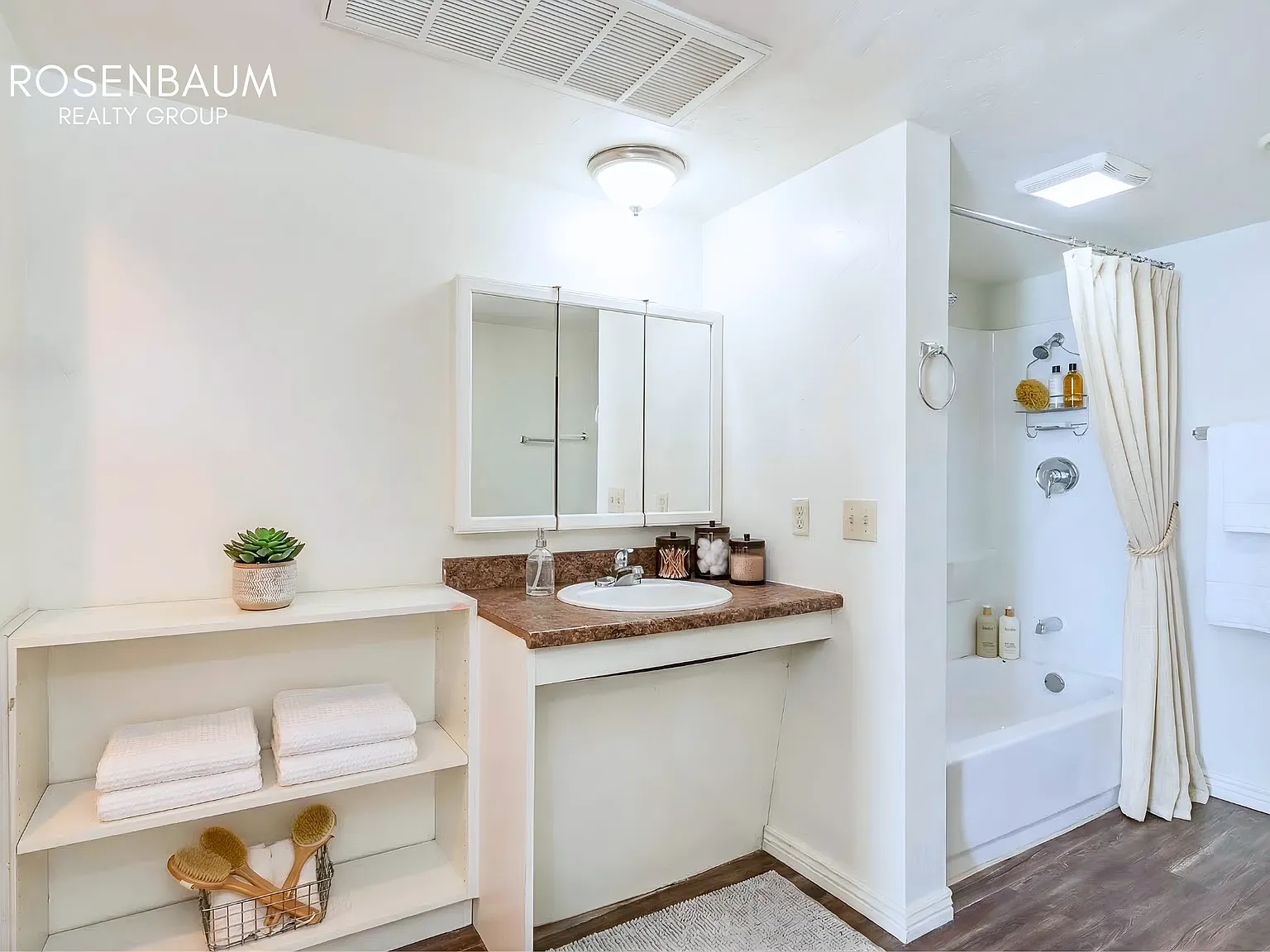 Miramonte Apartments- — Photo 3