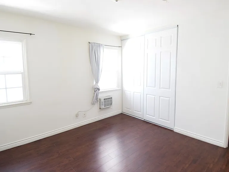 10385 W Olympic Blvd — Photo 21