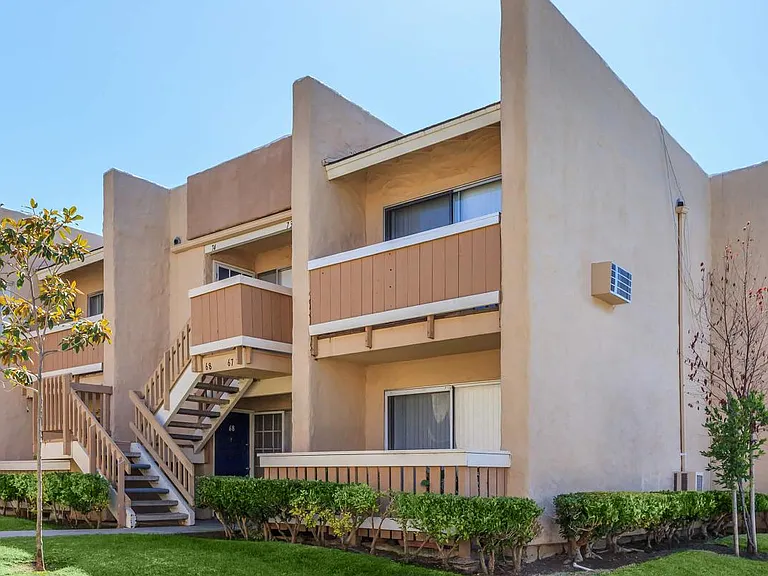 Vista Sun Apartments — Photo 15