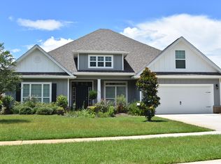 121 Windchime Way, Freeport, FL 32439