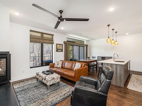5th image of 930 BLUE RIVER Parkway UNIT 821