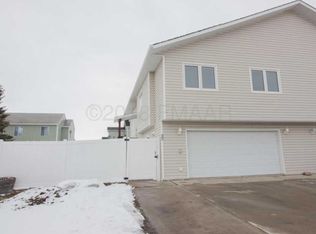 50 Pinewood Blvd, West Fargo, ND