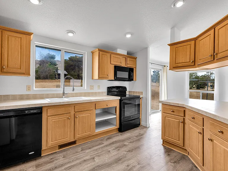 60377 Natoma Trl — Photo 11
