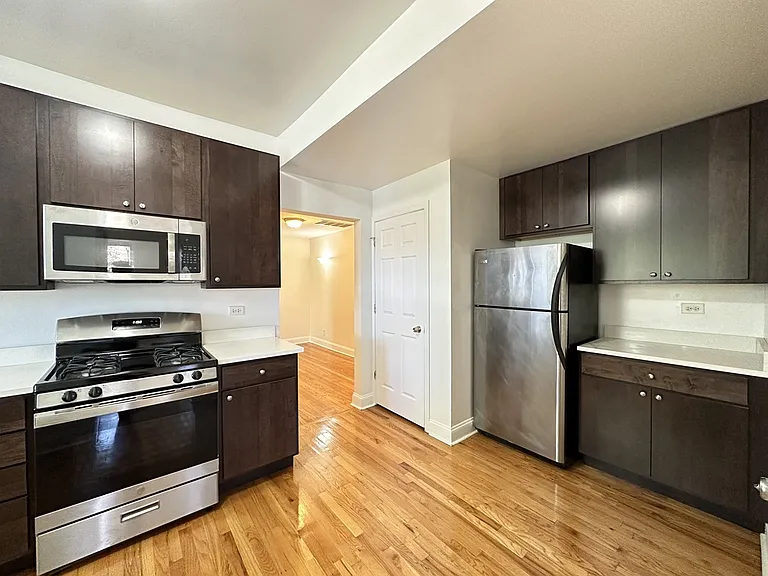 3428 W Parker Ave #3 — Photo 2