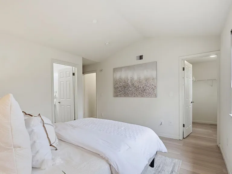 612 Arcadia Ter #301 — Photo 20