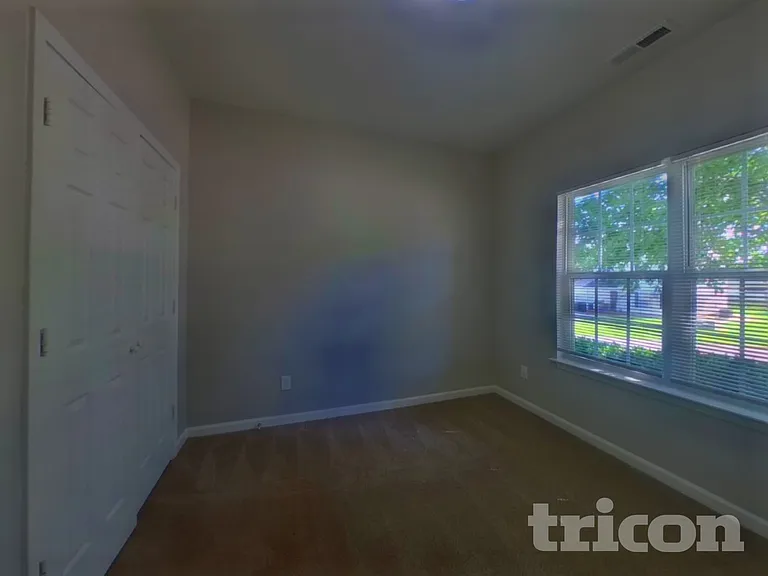 955 Ashland Ave — Photo 12