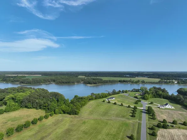 4A Waverly Ln, Machipongo, VA 23405