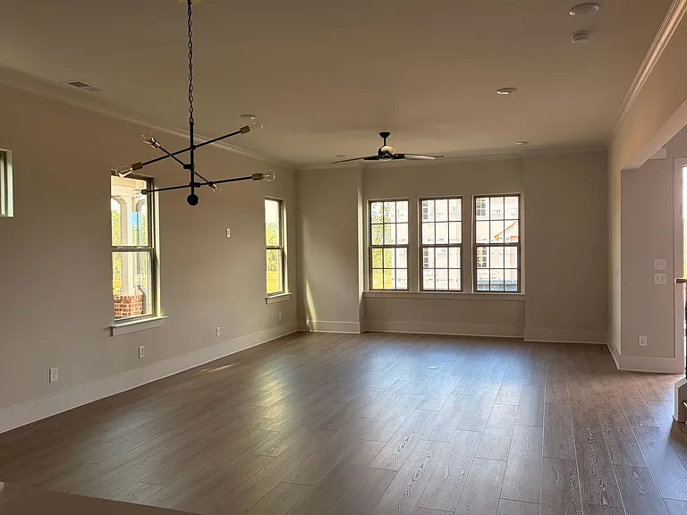 4208 Longmoor Rd — Photo 2