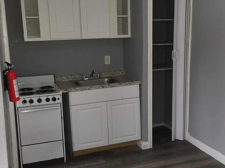 272 S Marshall St #1 — Photo 2