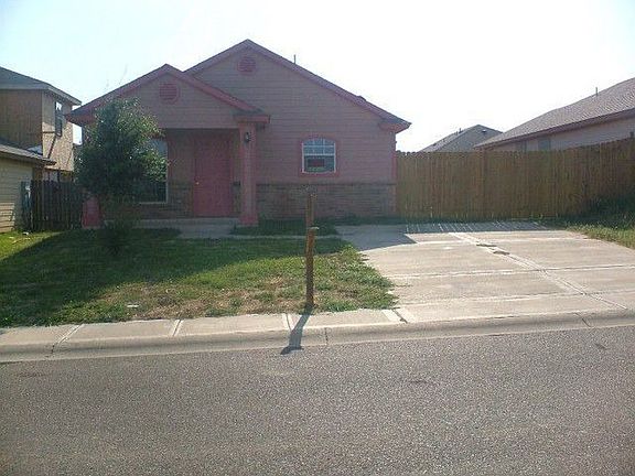 2nd image of 4740 Loma Vista Dr