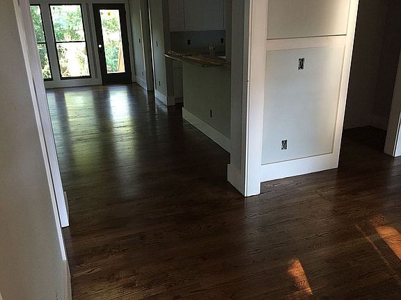 3rd image of 1114 Woodside Ave