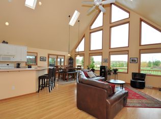 W229 Evergreen Rd, Ixonia, WI 53036