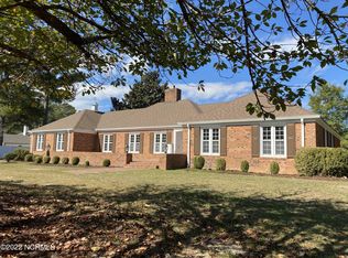 303 Inverness Rd, Clinton, NC 28328