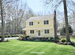 4 May Ave, Middleboro, MA 02346