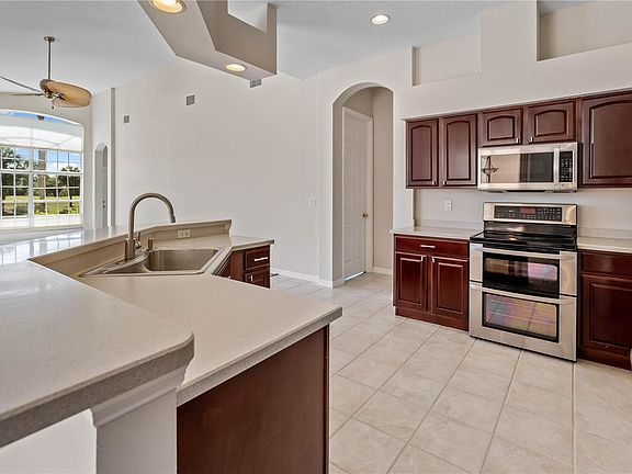 3rd image of 10754 Plantation Bay Dr