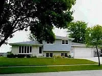 104 N Brookshore Dr photo 1