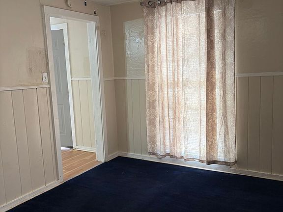 2nd image of 2429 31st St