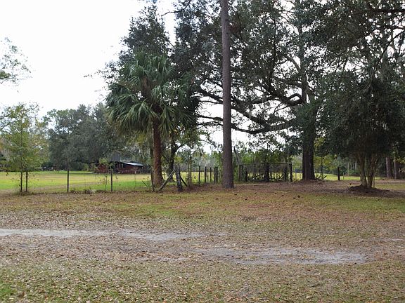 3rd image of 48177 Stonewall Dr
