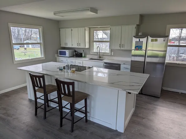 13225 Southridge Rd, Minnetonka, MN 55305