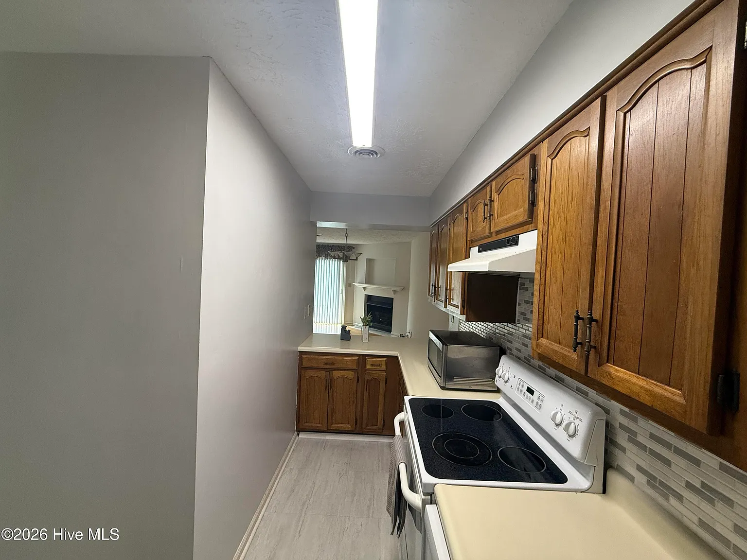 2 bed, 1.5 bath, $1,500 — Photo 2