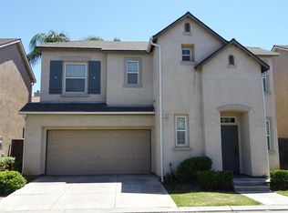 60 W Brittany Ln, Clovis, CA 93619