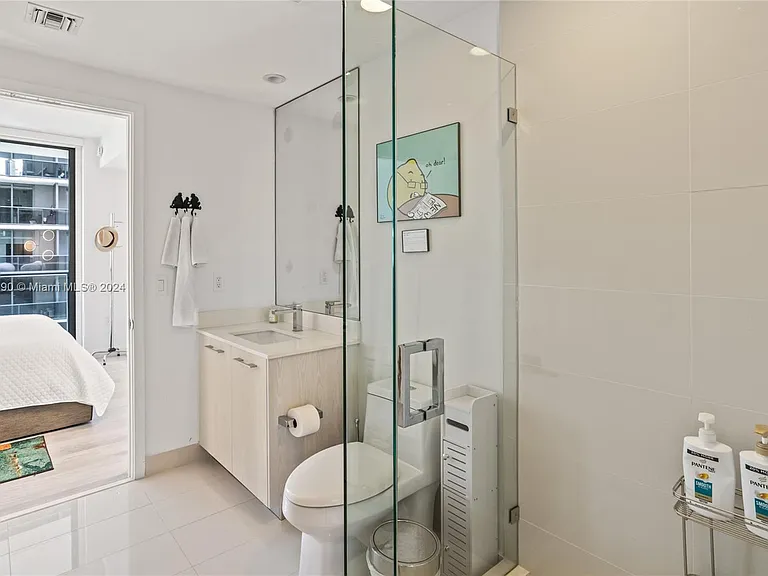 55 SW 9th St #1801 — Photo 34