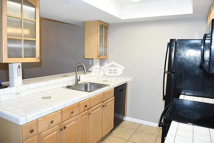 8814 N 8th St #102 — Photo 8