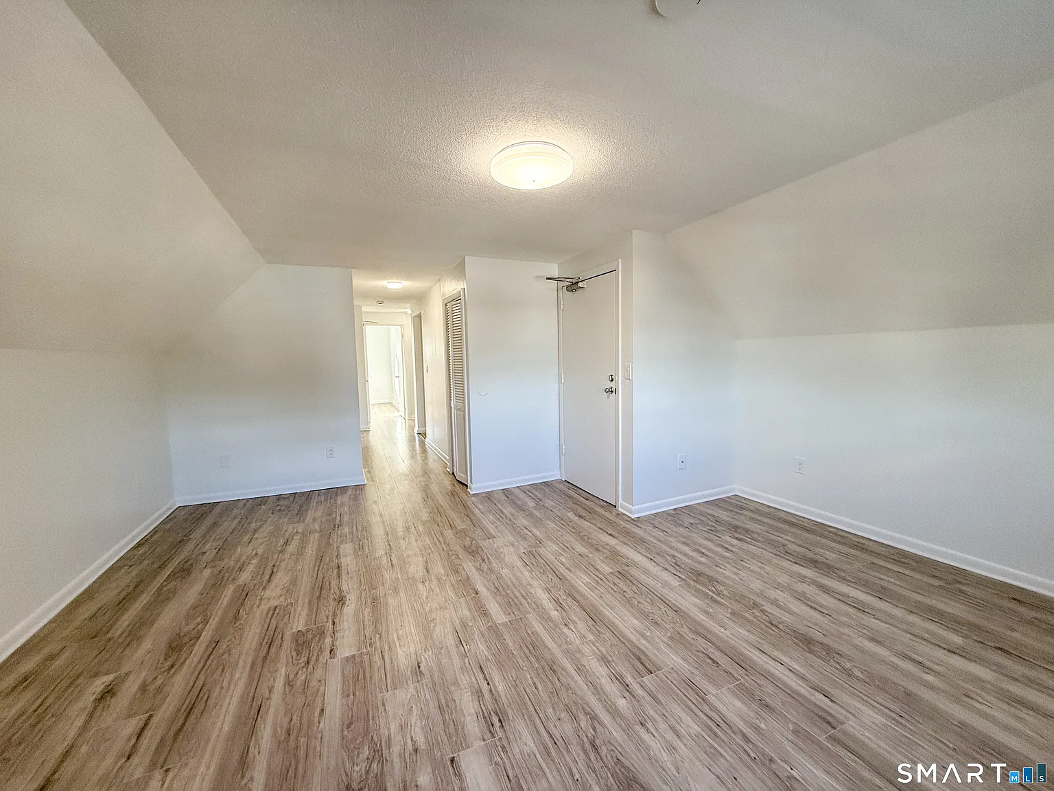 2 bed, 1.0 bath, 750 sqft, $1,750 — Photo 3