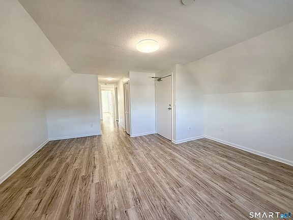 3rd image of 179 Montauk Ave APT 7