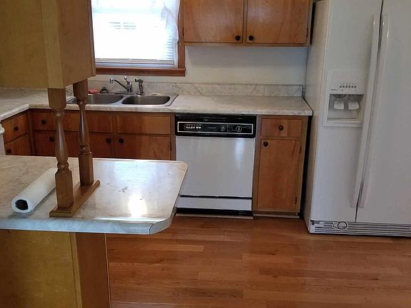 4th image of 104 Shawnee Dr