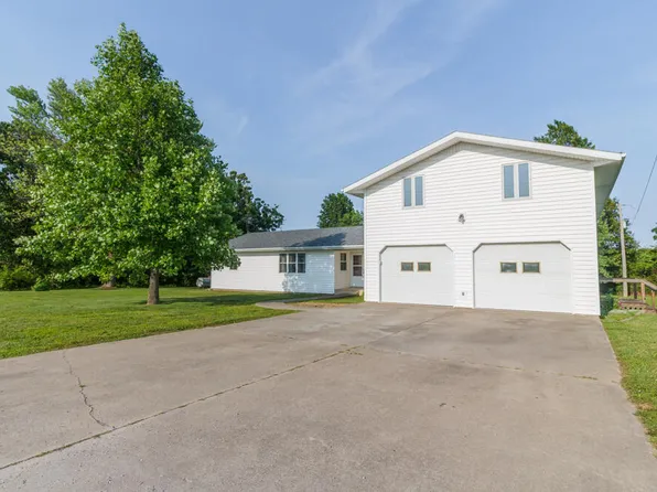 310 S Shiloh Avenue, Conway, MO 65632