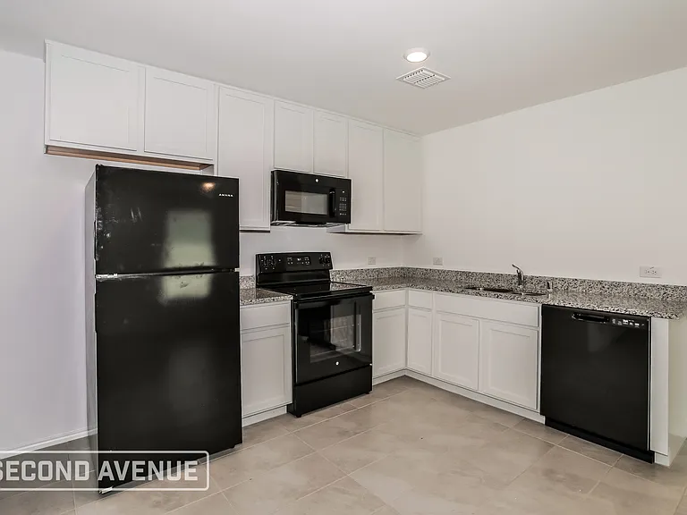 150 Sunflower St — Photo 6