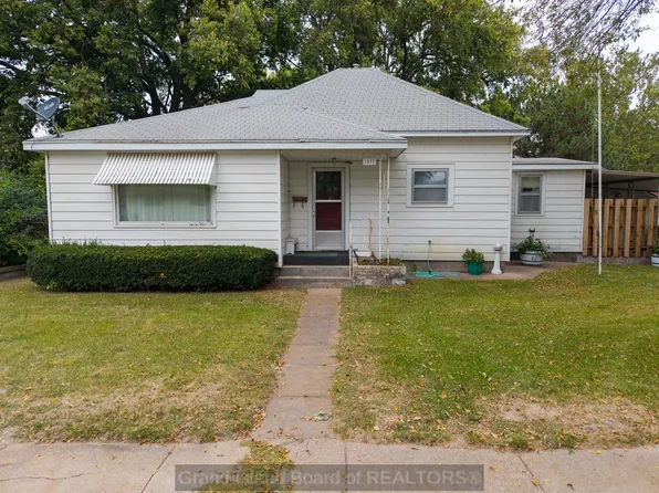 1827 25th St, Central City, NE 68826
