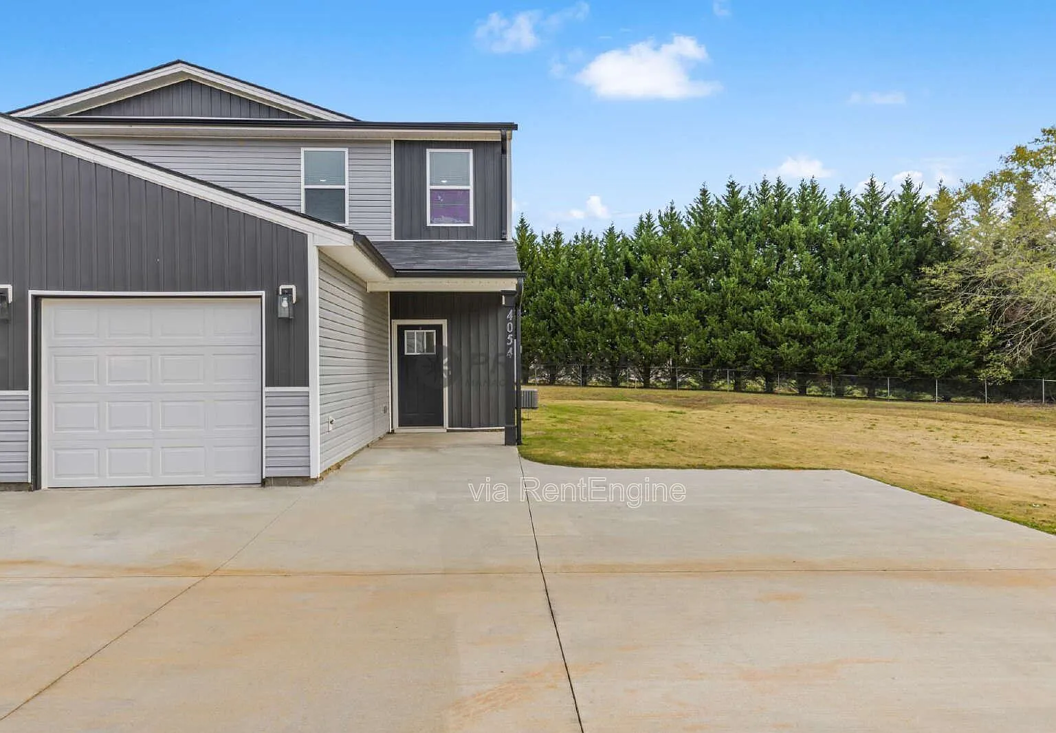 3 bed, 2.5 bath, $1,550 — Photo 3