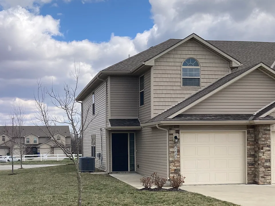 21601 Westover Cir