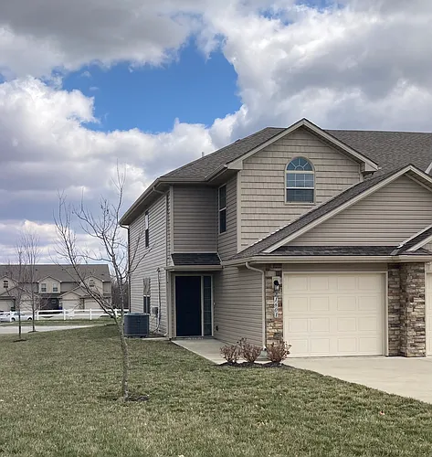 21601 Westover Cir Photo 1