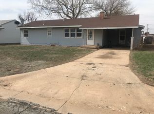 905 N Guffey Ave, Medicine Lodge, KS 67104