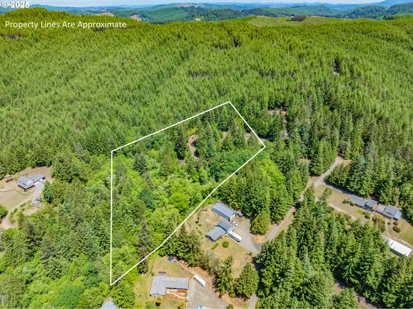 58812 Garden Valley Rd, Coquille, OR 97423