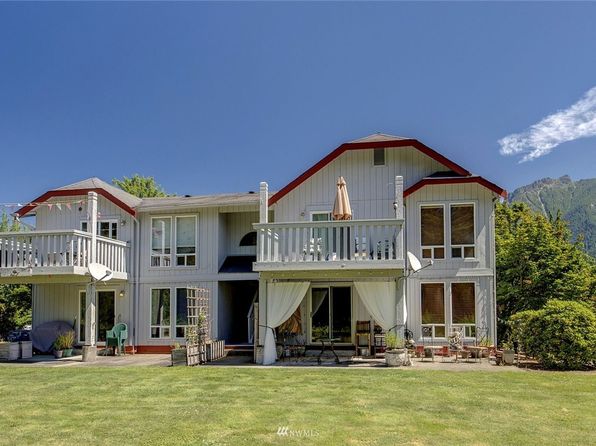 441 Main Ave S