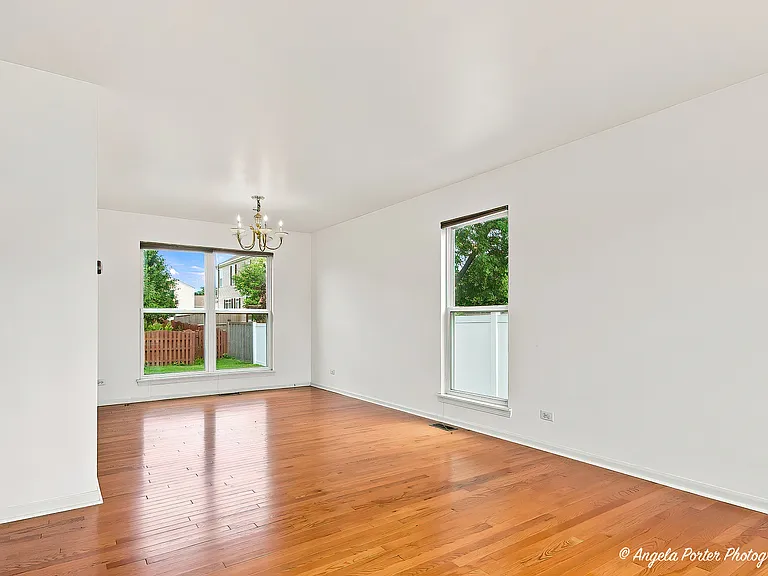 10570 Wing Pointe Dr — Photo 6