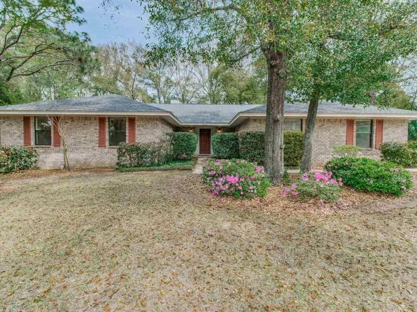 2460 Belle Christiane Cir, Pensacola, FL 32503