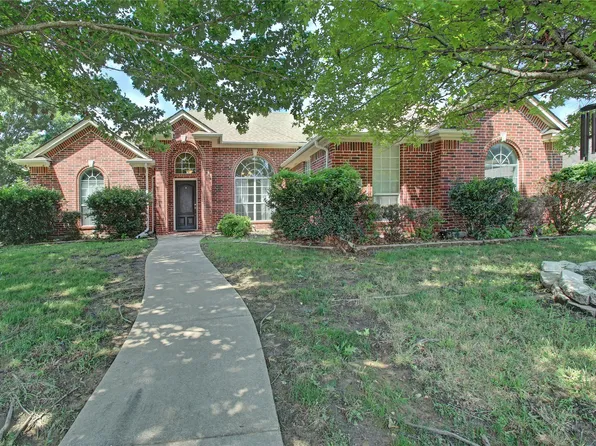 1604 Twin Oaks Dr, Cleburne, TX 76033