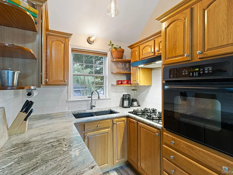 154 Windermere Ave #A — Photo 4