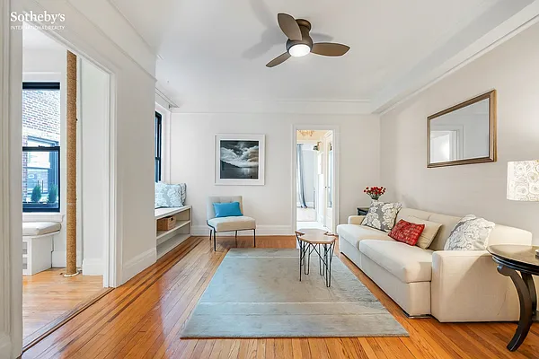 Sold by Sotheby's International Realty | media 2