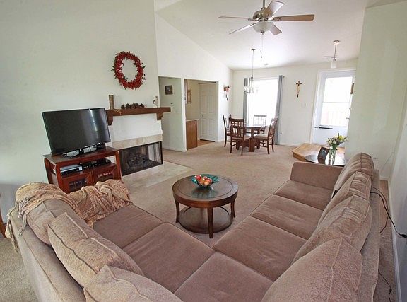 4th image of 387 Sandhurst Cir APT 7