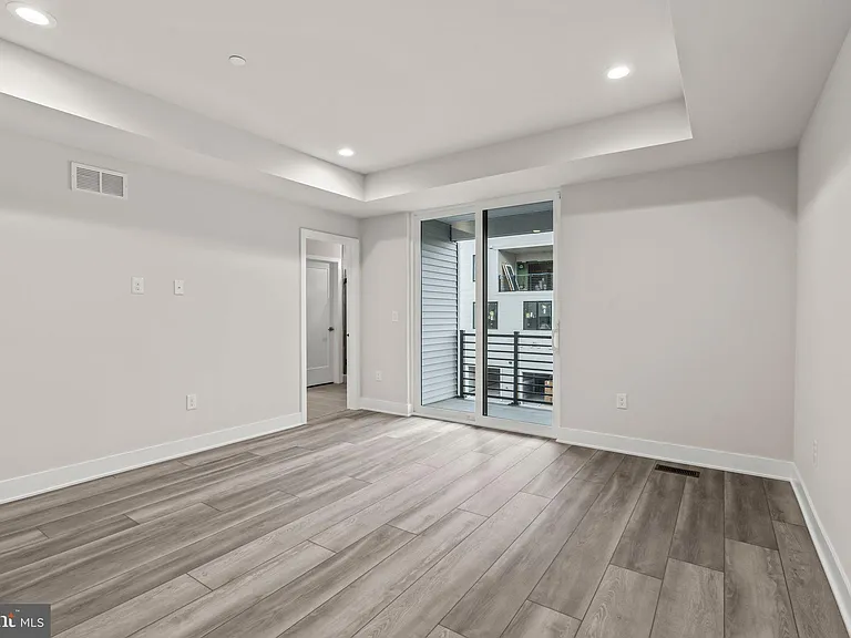 701 Brewster Aly #65 — Photo 22