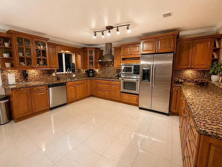 10290 SW 24th Ct — Photo 4